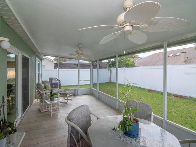 9721 FOX HOLLOW ROAD, Tampa, FL 33647