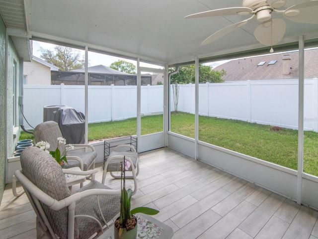 9721 FOX HOLLOW ROAD, Tampa, FL 33647