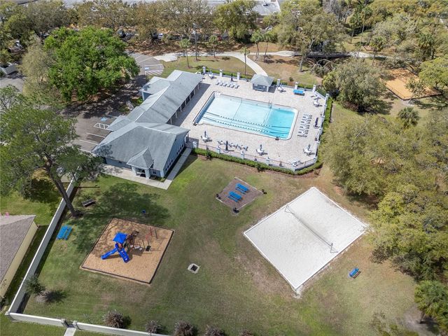 9721 FOX HOLLOW ROAD, Tampa, FL 33647