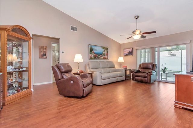 9721 FOX HOLLOW ROAD, Tampa, FL 33647