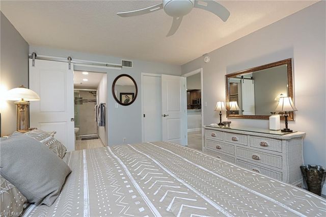 4200 Belair LN 114, Naples, FL 34103
