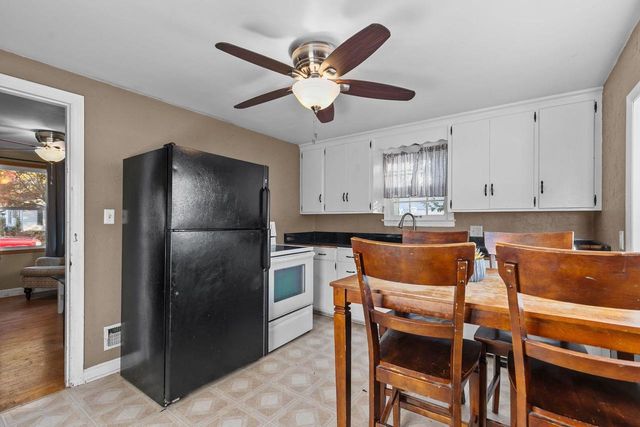 1357 W SPRING STREET, Appleton, WI 54914