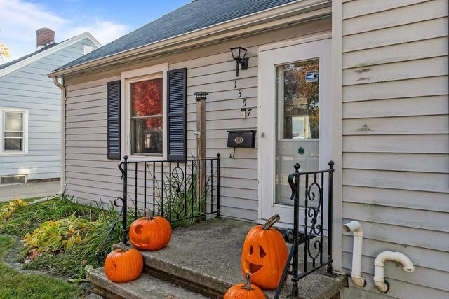 1357 W SPRING STREET, Appleton, WI 54914