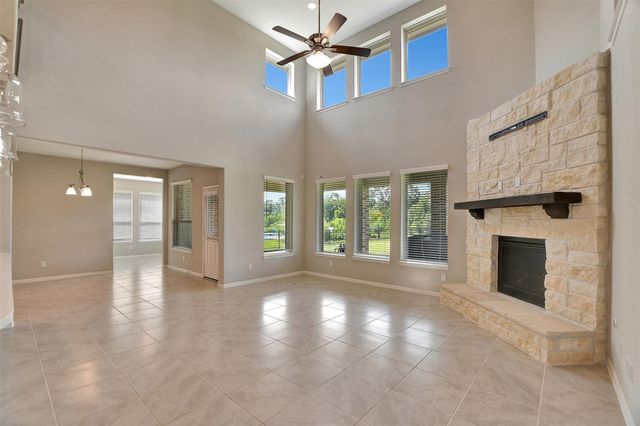 246 Peninsula Point Drive, Montgomery, TX 77356