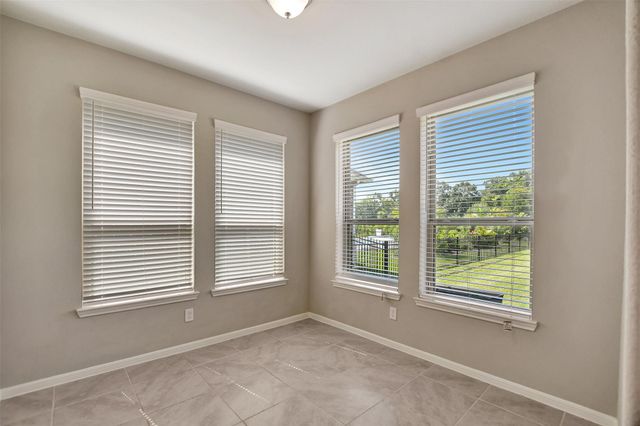 246 Peninsula Point Drive, Montgomery, TX 77356