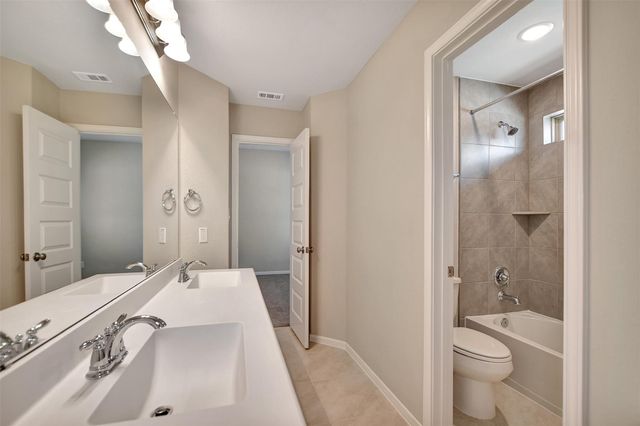 246 Peninsula Point Drive, Montgomery, TX 77356