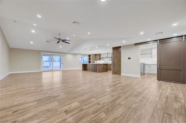 8030 La Cienega Street, Las Vegas, NV 89123