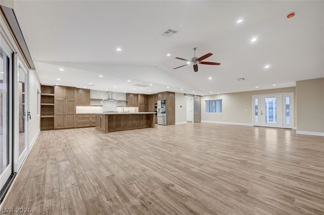8030 La Cienega Street, Las Vegas, NV 89123