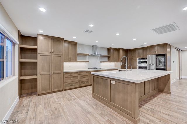 8030 La Cienega Street, Las Vegas, NV 89123