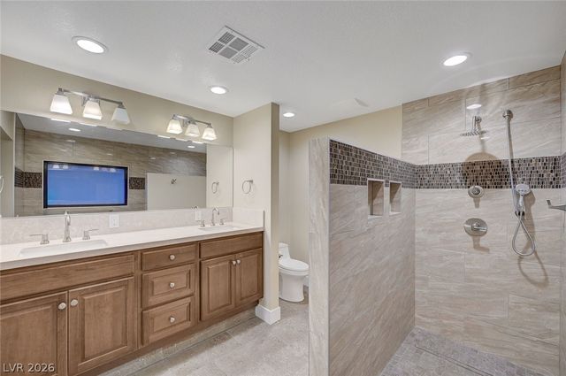 8030 La Cienega Street, Las Vegas, NV 89123