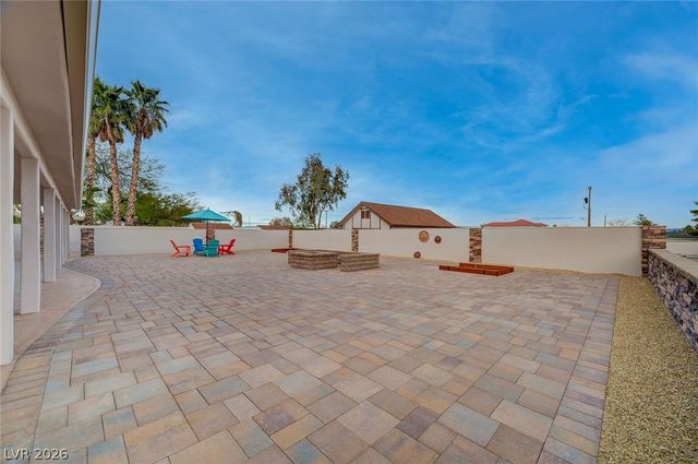 8030 La Cienega Street, Las Vegas, NV 89123