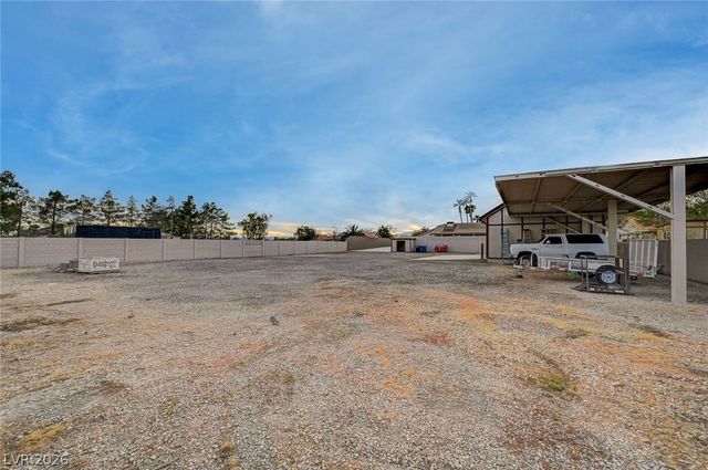 8030 La Cienega Street, Las Vegas, NV 89123