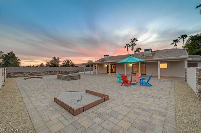 8030 La Cienega Street, Las Vegas, NV 89123