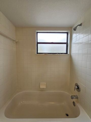 1541 Balfour Point Drive A, West Palm Beach, FL 33411