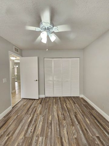 1541 Balfour Point Drive A, West Palm Beach, FL 33411