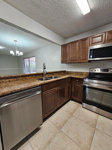 1541 Balfour Point Drive A, West Palm Beach, FL 33411