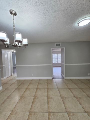 1541 Balfour Point Drive A, West Palm Beach, FL 33411