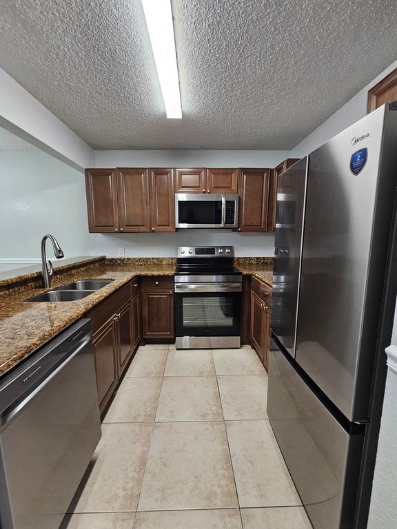 1541 Balfour Point Drive A, West Palm Beach, FL 33411