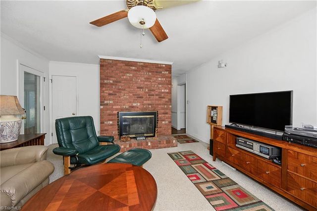 2961 Northbridge Road, Winston-salem, NC 27103