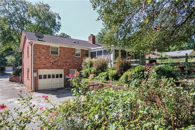 2961 Northbridge Road, Winston-salem, NC 27103