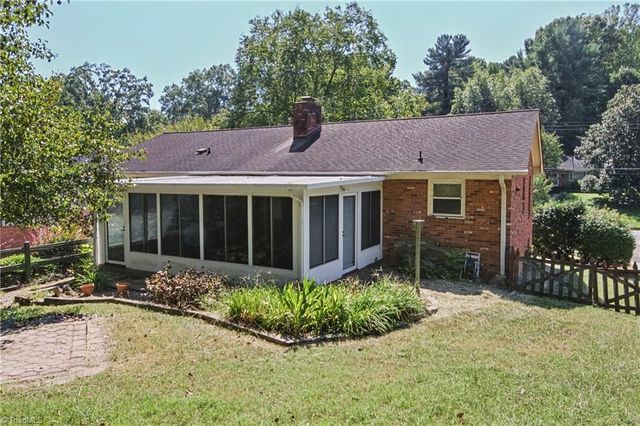 2961 Northbridge Road, Winston-salem, NC 27103