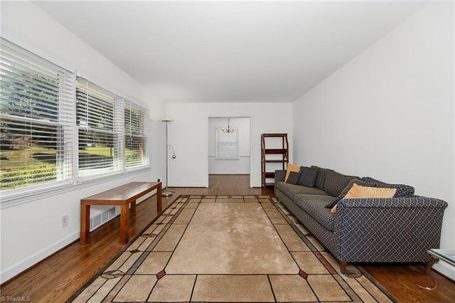 2961 Northbridge Road, Winston-salem, NC 27103
