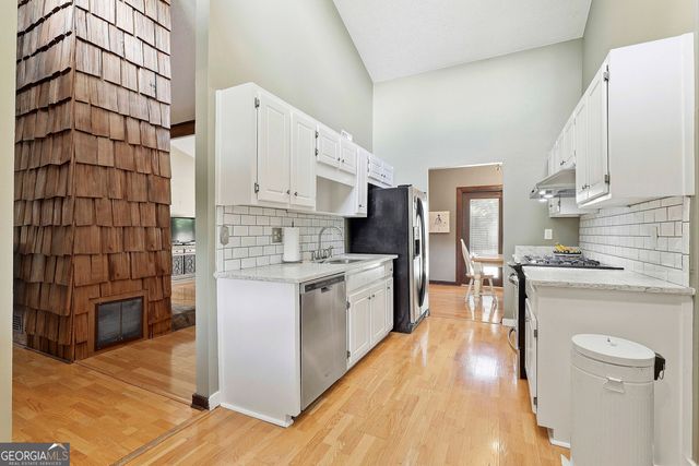 203 Doe Run, Peachtree City, GA 30269