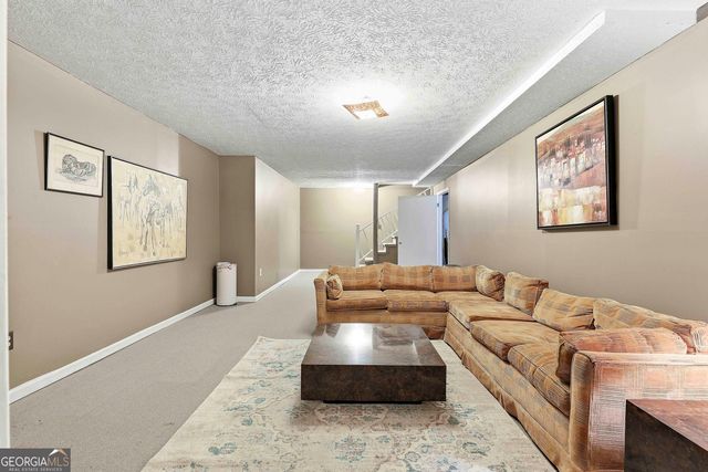 203 Doe Run, Peachtree City, GA 30269