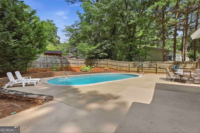 203 Doe Run, Peachtree City, GA 30269