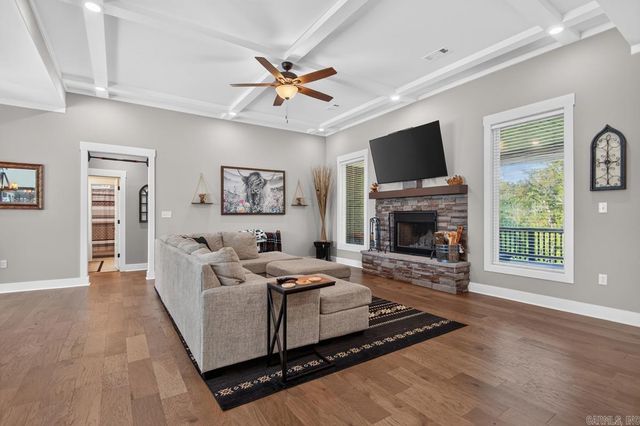 13040 Avilla Hills Cove, Alexander, AR 72002
