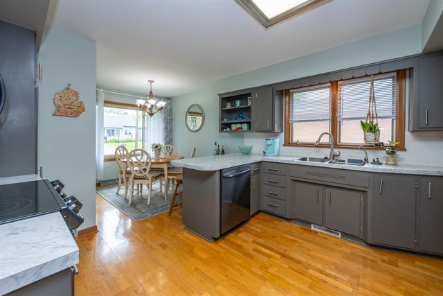 1307 Marion Avenue, Saint Joseph, MI 49085