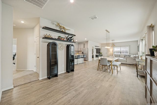 14658 STIRRUP TRCE, Elmendorf, TX 78112