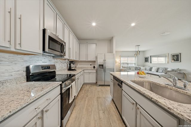 14658 STIRRUP TRCE, Elmendorf, TX 78112
