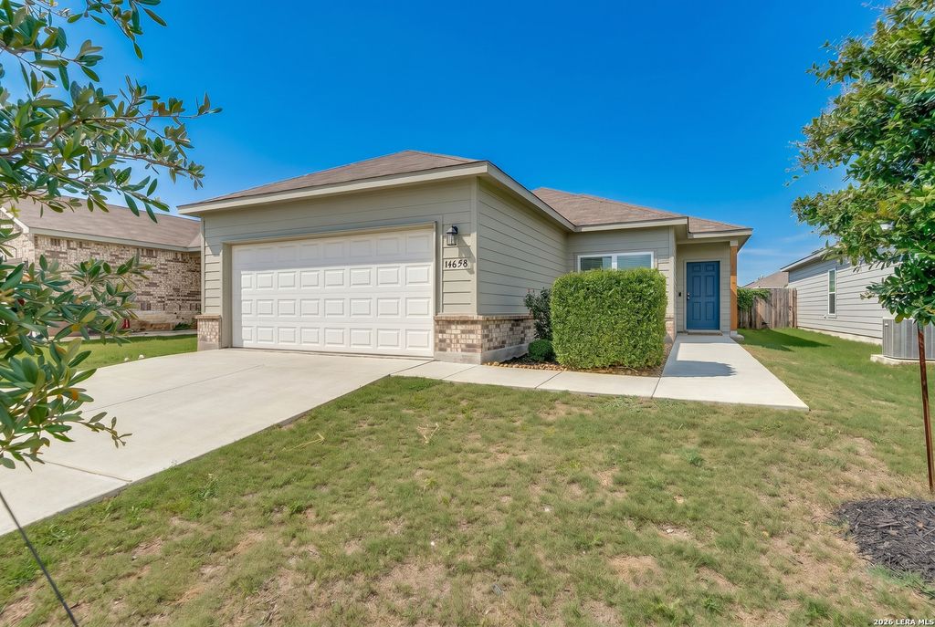 14658 STIRRUP TRCE, Elmendorf, TX 78112