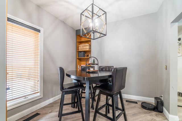 914 E King Street, Garrett, IN 46738