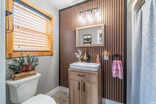 914 E King Street, Garrett, IN 46738