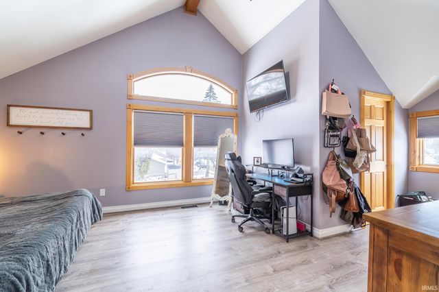 914 E King Street, Garrett, IN 46738