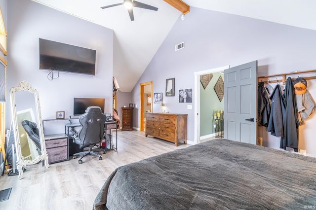 914 E King Street, Garrett, IN 46738