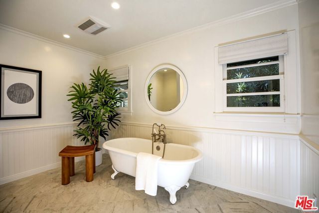 1296 Capri Drive, Pacific Palisades (los Angeles), CA 90272