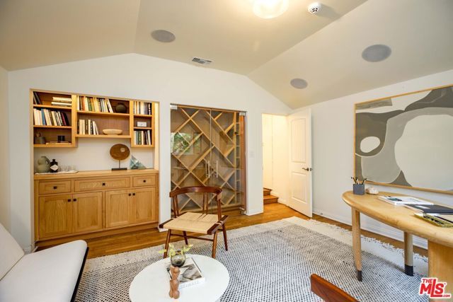 1296 Capri Drive, Pacific Palisades (los Angeles), CA 90272