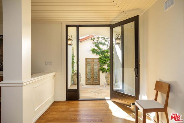 1296 Capri Drive, Pacific Palisades (los Angeles), CA 90272