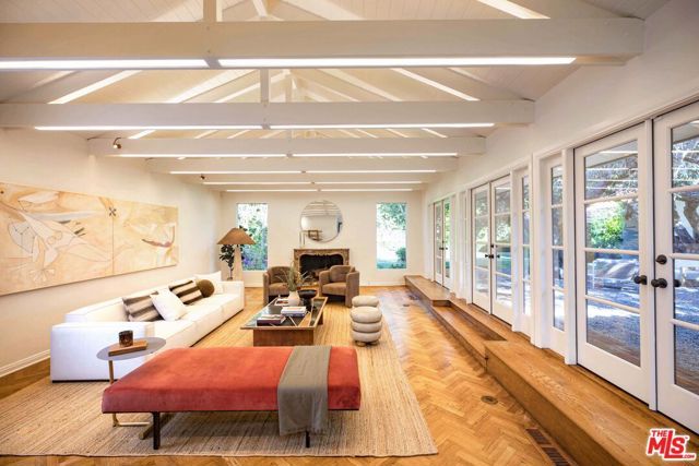 1296 Capri Drive, Pacific Palisades (los Angeles), CA 90272