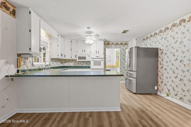 112 Meadows Way, Brunswick, GA 31525