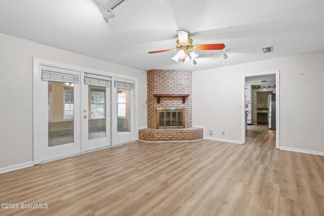 112 Meadows Way, Brunswick, GA 31525