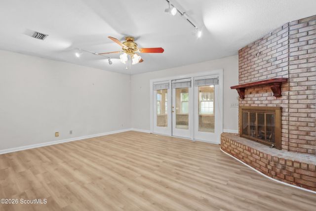 112 Meadows Way, Brunswick, GA 31525