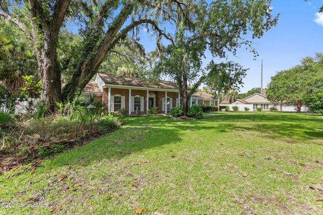 112 Meadows Way, Brunswick, GA 31525