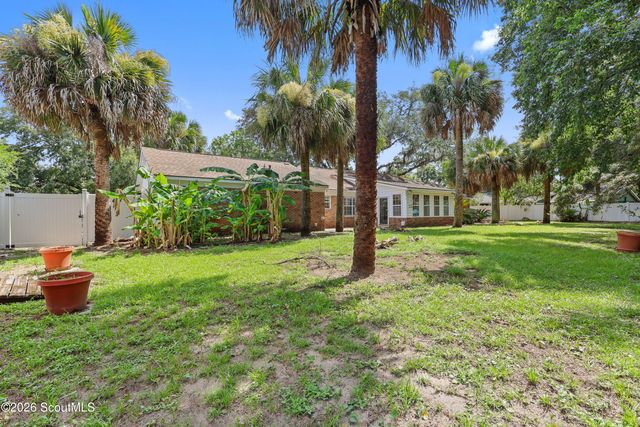 112 Meadows Way, Brunswick, GA 31525