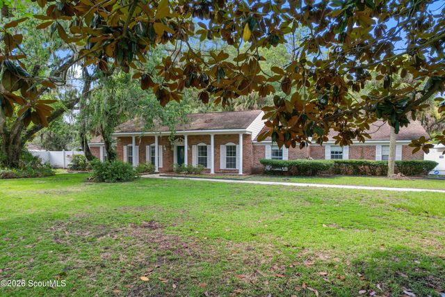 112 Meadows Way, Brunswick, GA 31525
