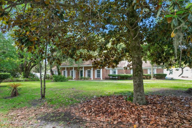 112 Meadows Way, Brunswick, GA 31525
