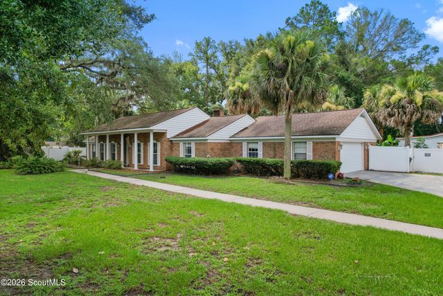 112 Meadows Way, Brunswick, GA 31525
